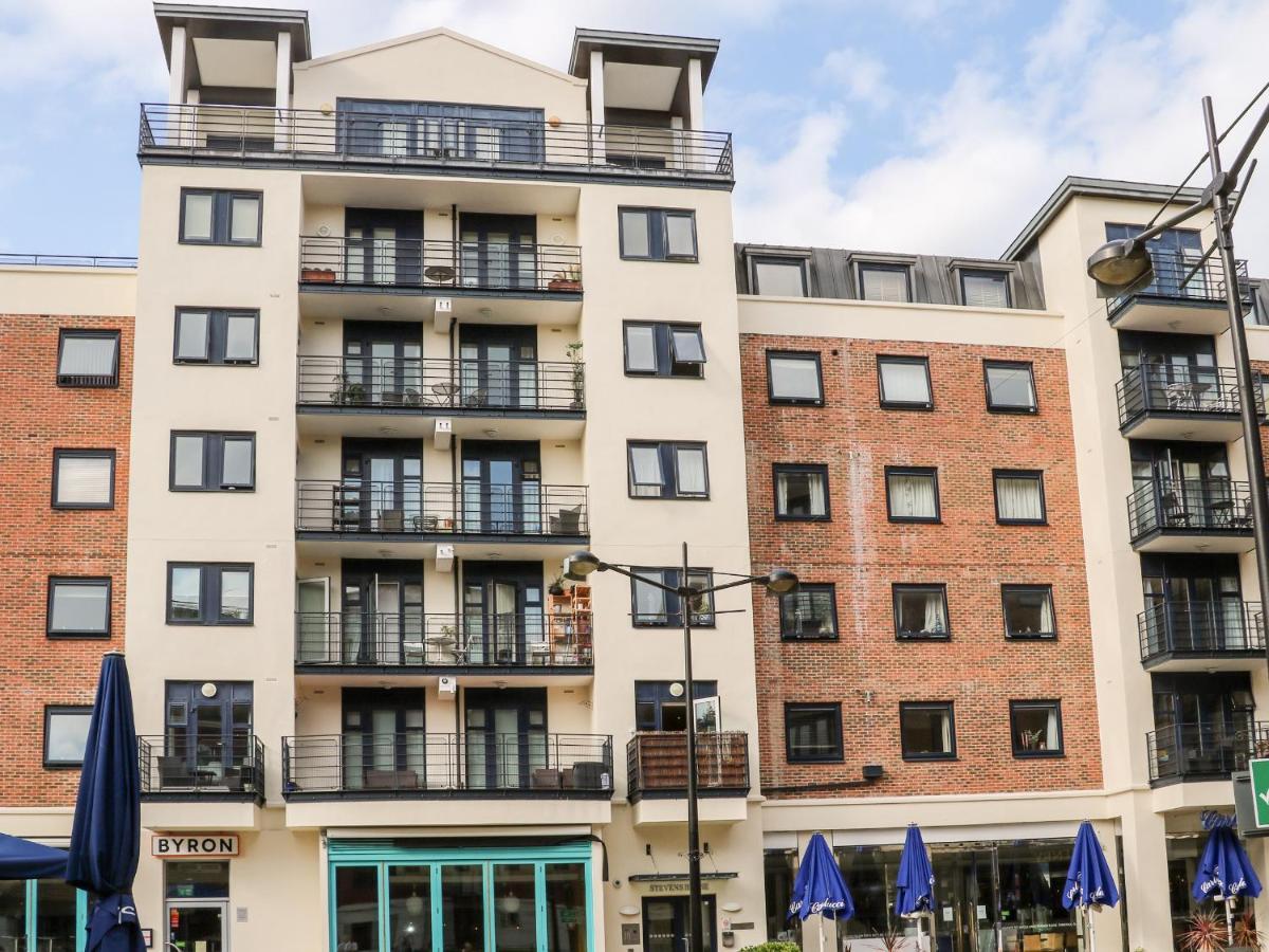 River View - Kingston Kingston upon Thames (Greater London) Exterior photo
