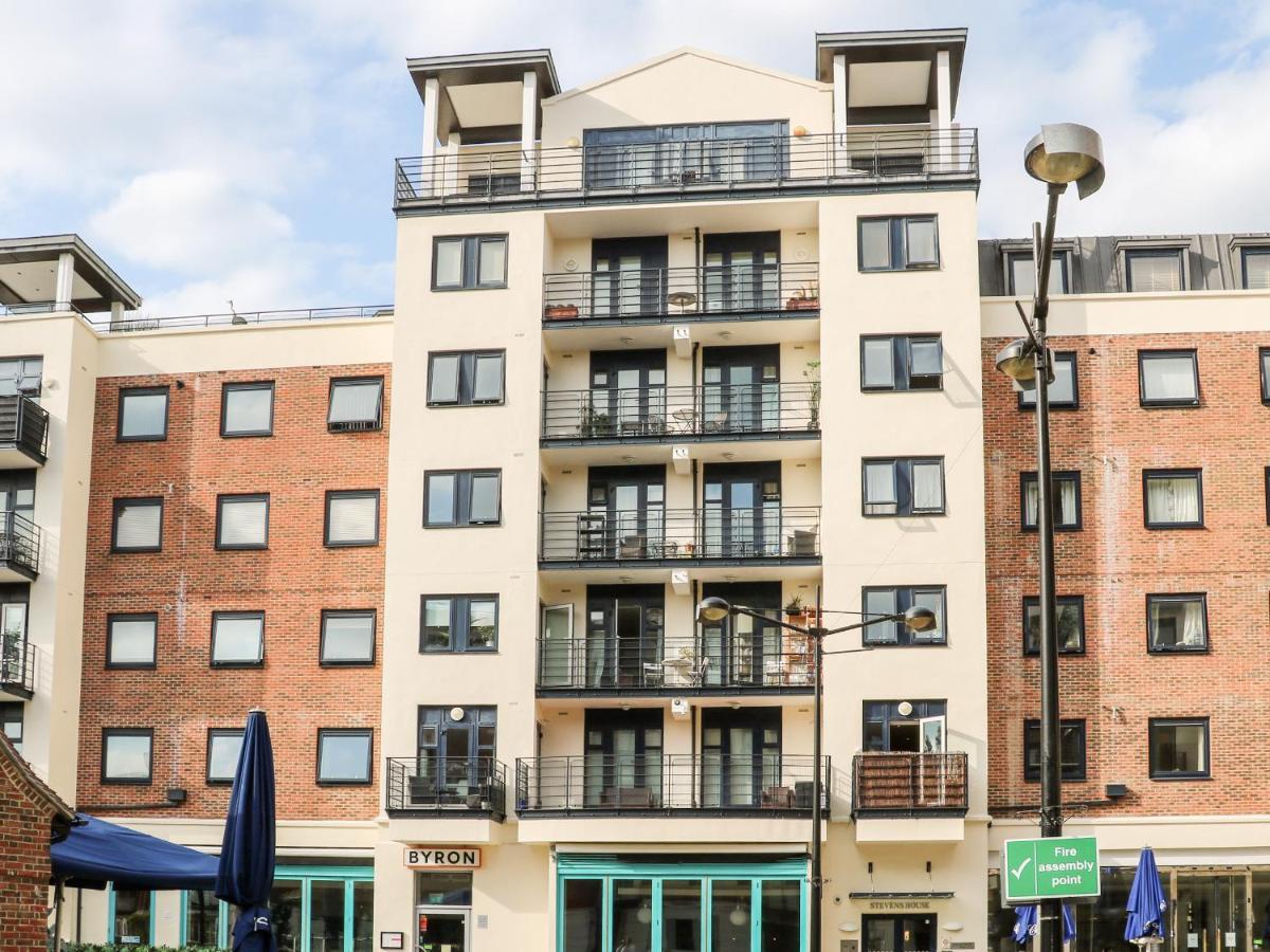 River View - Kingston Kingston upon Thames (Greater London) Exterior photo
