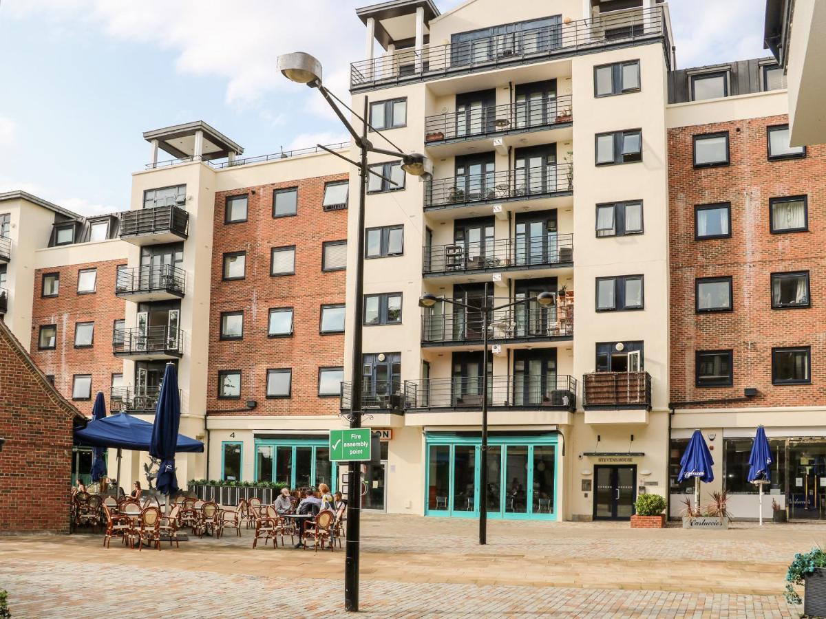 River View - Kingston Kingston upon Thames (Greater London) Exterior photo